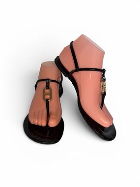 Tory Burch Black Patent Leather T Strap Sandals Gold Logo Thong size  7.5